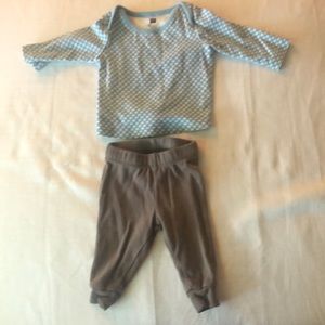 Tea Collection Layette top and pant sz 0-3 months